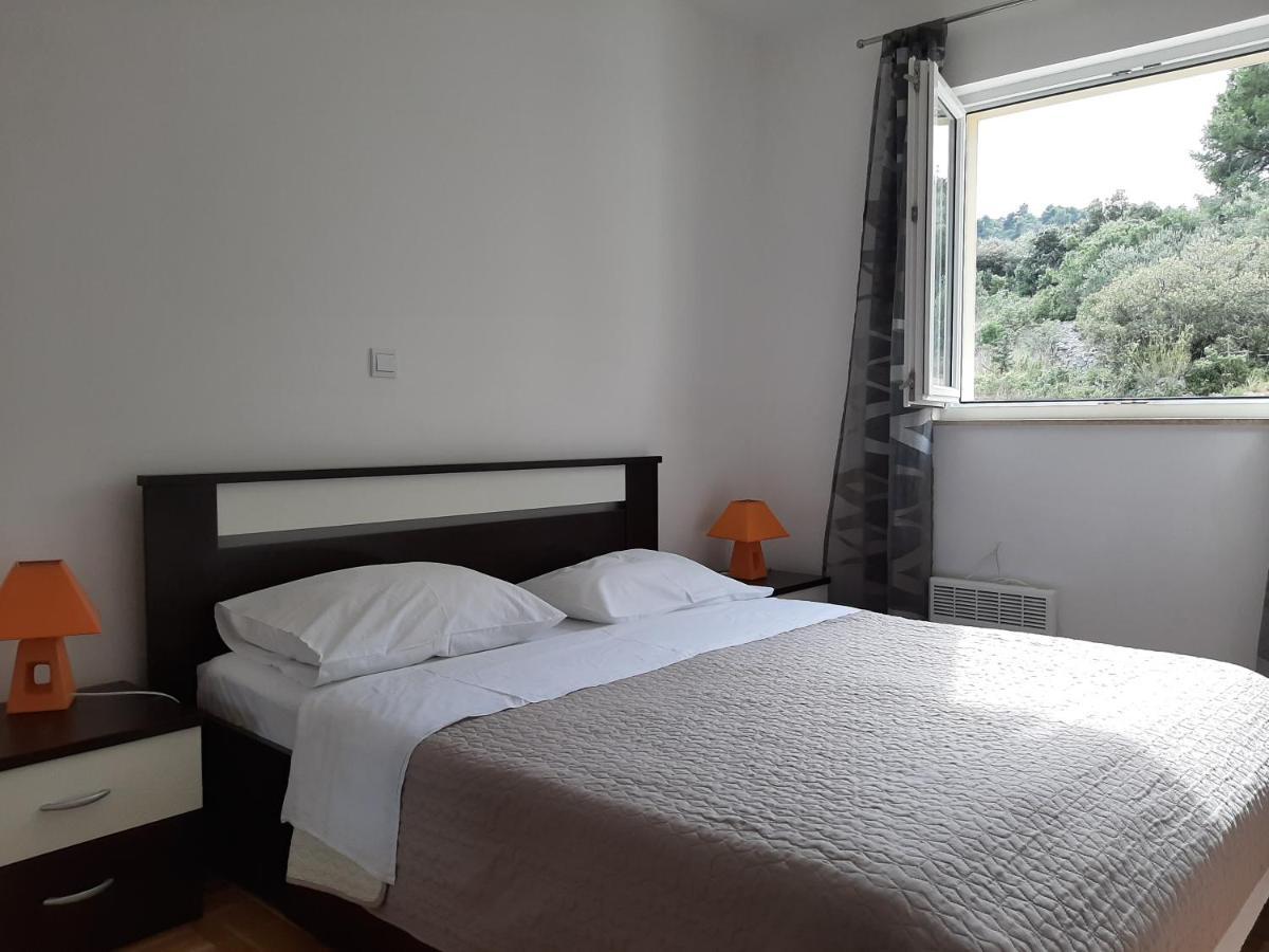 Apartment Jelena Trogir Exteriör bild