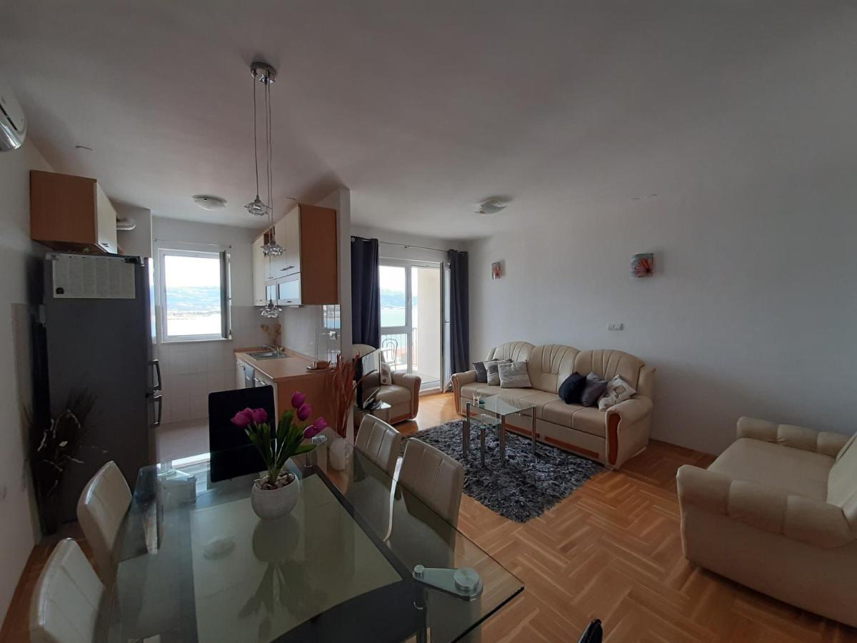 Apartment Jelena Trogir Exteriör bild