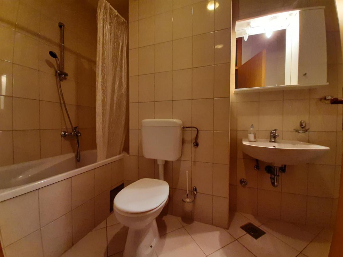 Apartment Jelena Trogir Exteriör bild